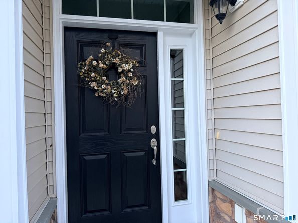 12 Briar Ridge Drive 12, Bethel CT 06801