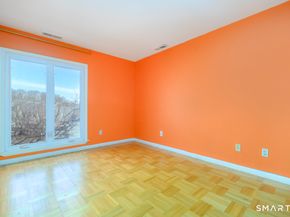 115 Flax Hill Road Apt 10, Norwalk CT 06854