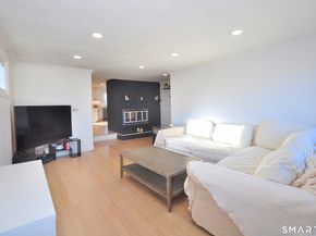 207 Hillcrest Road, Bridgeport CT 06606