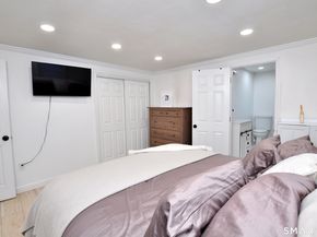 207 Hillcrest Road, Bridgeport CT 06606