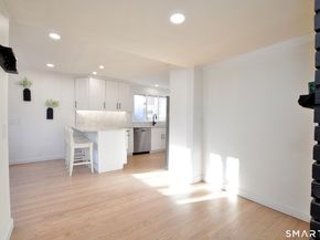 207 Hillcrest Road, Bridgeport CT 06606