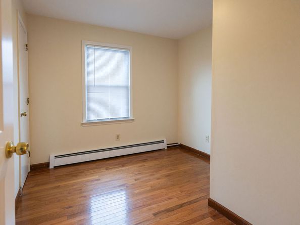 138 Infield Street, Bridgeport CT 06606