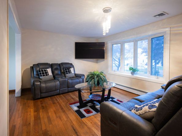 138 Infield Street, Bridgeport CT 06606