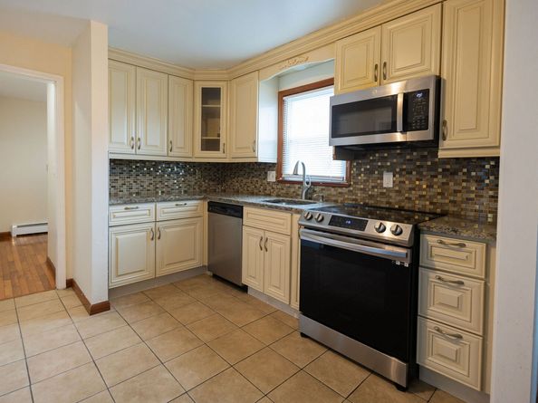 138 Infield Street, Bridgeport CT 06606