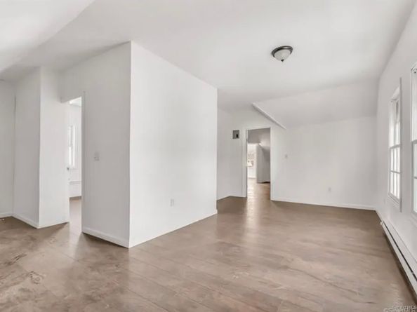 74 Carleton Avenue, Bridgeport CT 06604