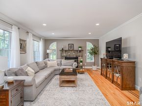 8 Woodridge Lane, New Fairfield CT 06812