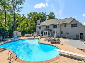 8 Woodridge Lane, New Fairfield CT 06812