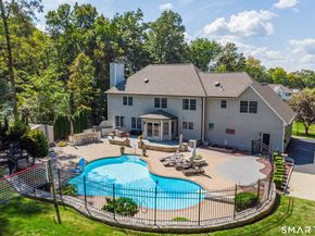 8 Woodridge Lane, New Fairfield CT 06812