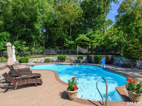 8 Woodridge Lane, New Fairfield CT 06812