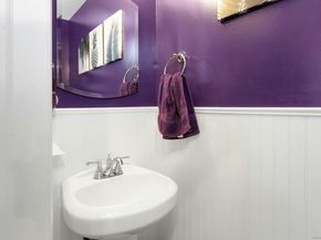 31 Wascussee Lane 65, Stamford CT 06902