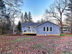 5 Robert Frost Drive, Shelton CT 06484