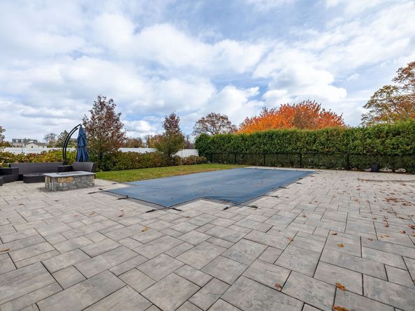 783 Reef Road, Fairfield CT 06824