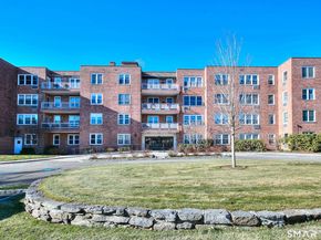 4 Putnam Hill Road 2B, Greenwich CT 06830