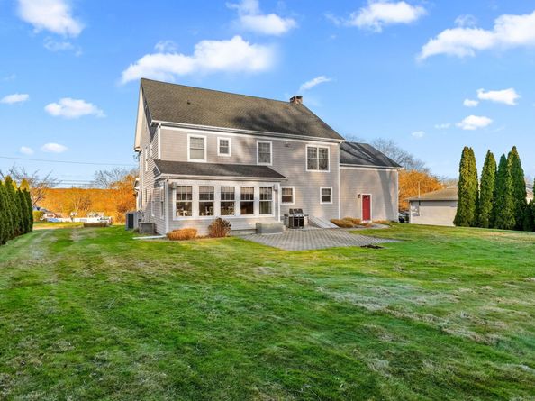 8 Moorland Road, Trumbull CT 06611