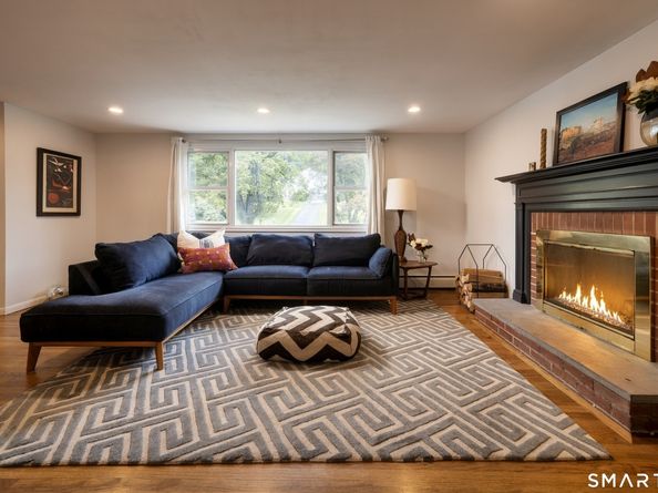 5 Cornwall Court, Norwalk CT 06850