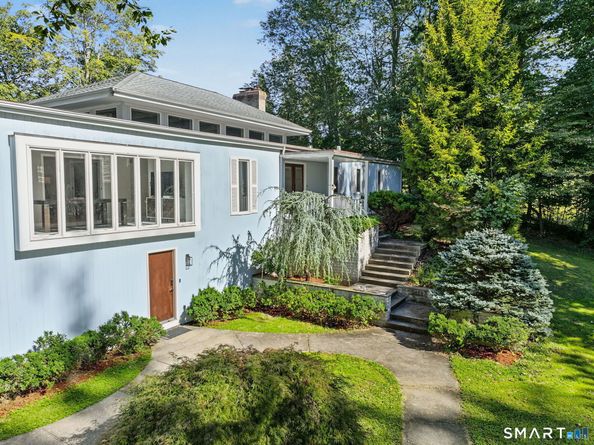 480 Riders Lane, Fairfield CT 06824