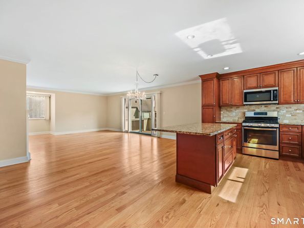 615 Cherokee Lane A, Stratford CT 06614