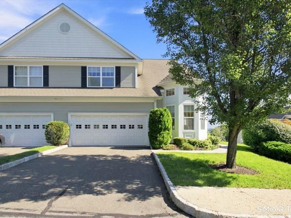 12 Crestview Lane 12, Danbury CT 06810