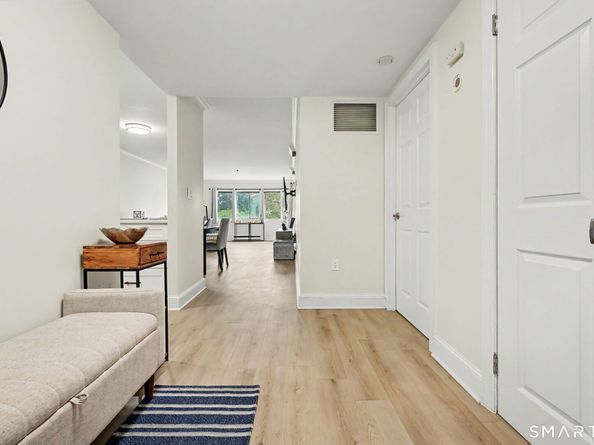 1633 Washington Boulevard 3F, Stamford CT 06902