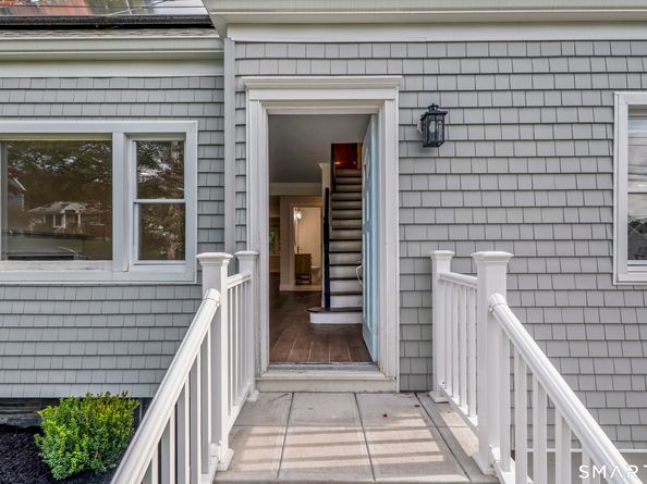 258 Bennett Street, Fairfield CT 06825