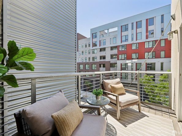 311 Oak Street 301, Oakland CA 94607