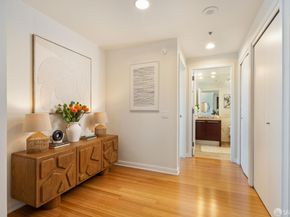 425 1st Street 1601, San Francisco CA 94105