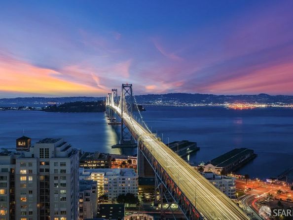 425 1st Street 1601, San Francisco CA 94105