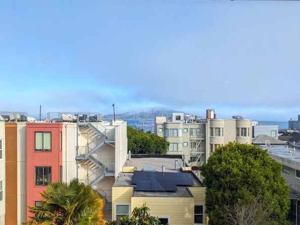 2932 Larkin Street, San Francisco CA 94109