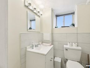 5 77th Street, North Bergen NJ 07047