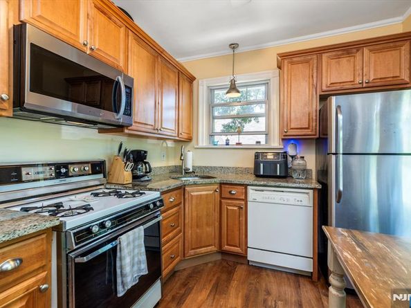 140 Prospect Street, Leonia NJ 07605