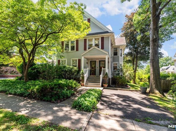 140 Prospect Street, Leonia NJ 07605