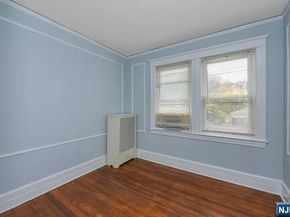 195 Hillside Avenue, Leonia NJ 07605