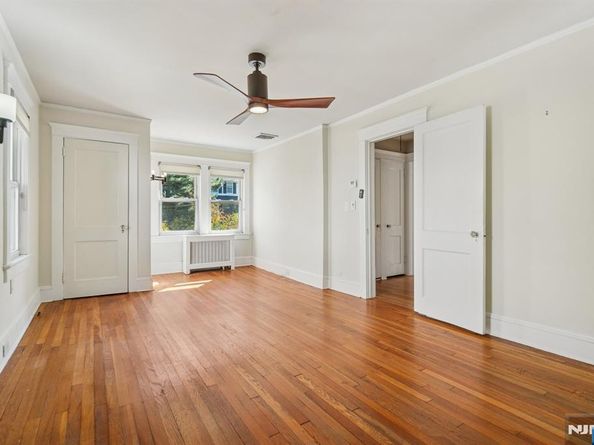 32 Linden Terrace, Leonia NJ 07605