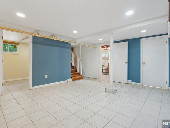 32 Linden Terrace, Leonia NJ 07605