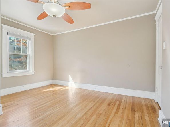32 Linden Terrace, Leonia NJ 07605
