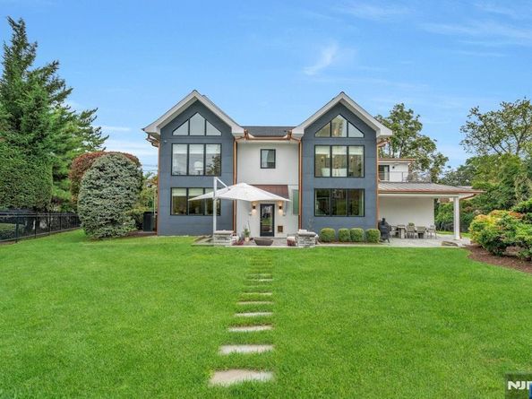 96 Bluff Road, Fort Lee NJ 07024