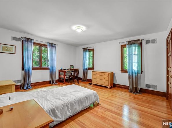 285 Arch Road, Englewood NJ 07631