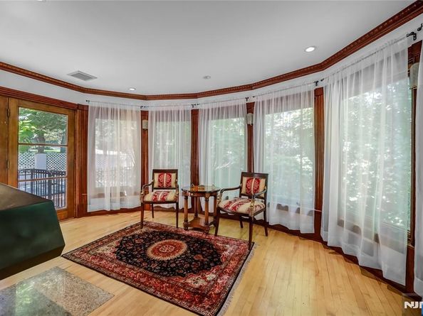 285 Arch Road, Englewood NJ 07631