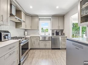 850 Edgewater Avenue, Ridgefield NJ 07657