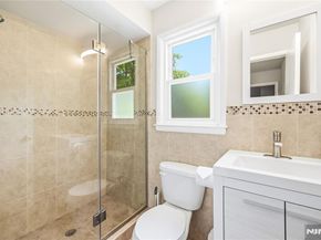 850 Edgewater Avenue, Ridgefield NJ 07657