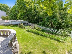 850 Edgewater Avenue, Ridgefield NJ 07657