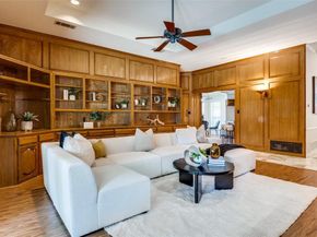 4019  Bobbin Lane , Addison Texas 75001