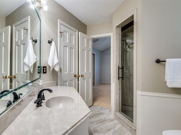 4019  Bobbin Lane , Addison Texas 75001
