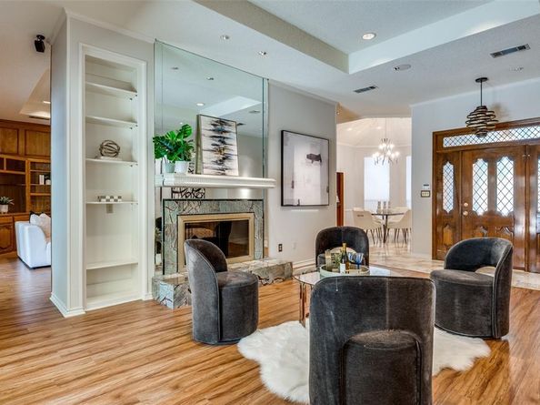4019  Bobbin Lane , Addison Texas 75001