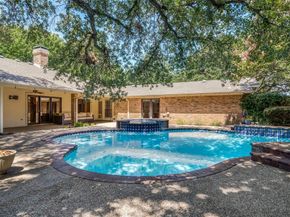 4019  Bobbin Lane , Addison Texas 75001