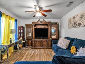1713  Glenmore Avenue , Fort Worth Texas 76102