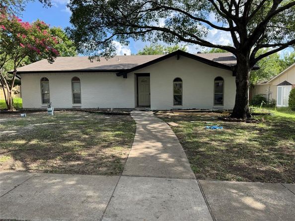 1420  Cross Bend Road , Plano Texas 75023