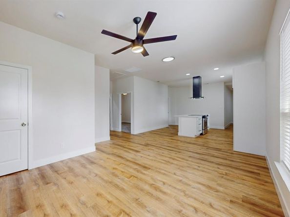 1103  Wilbur Street , Dallas Texas 75224