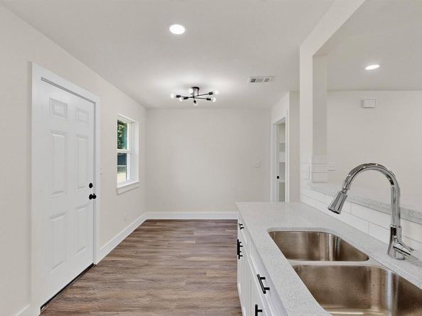 10142  Pebble Valley Lane , Dallas Texas 75217