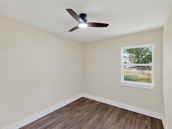 10142  Pebble Valley Lane , Dallas Texas 75217